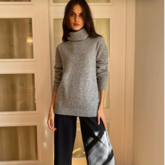 ARITZIA | Community Wool Yak Blend Turtleneck Sweater Gray Sz L - Picture 1 of 5